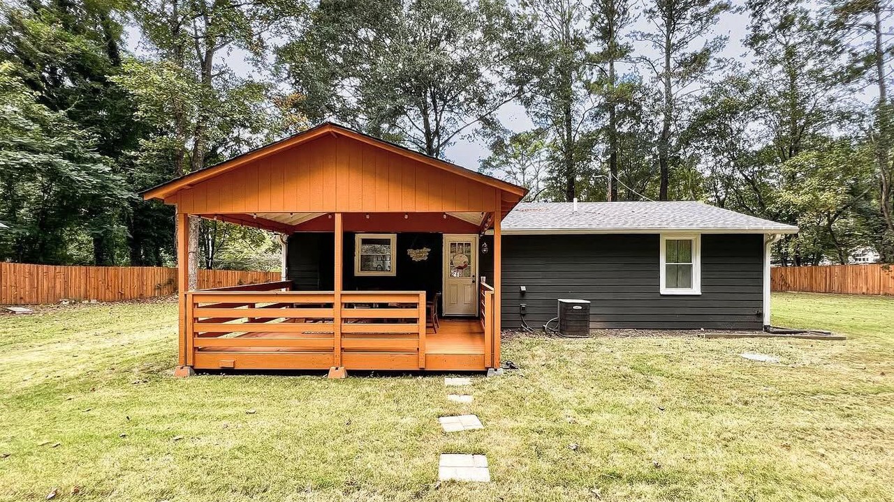 Photo of Outdoor in Woodstock