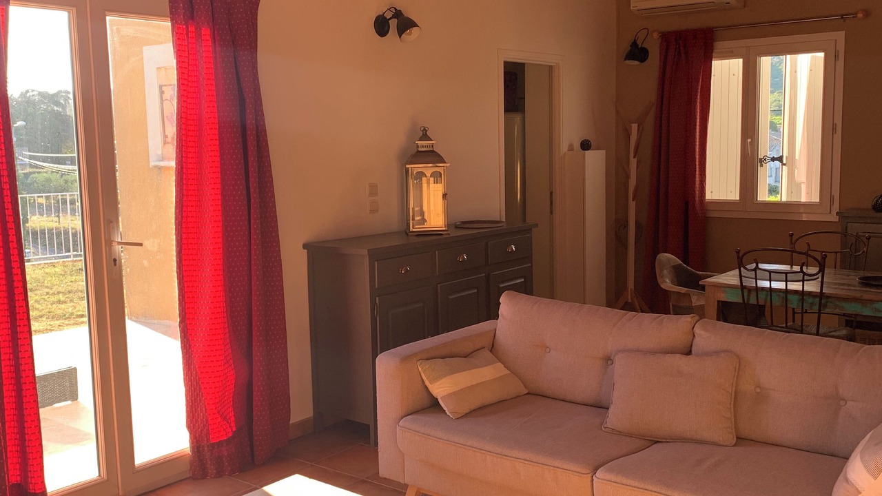 Photo of Livingroom in Aigueze