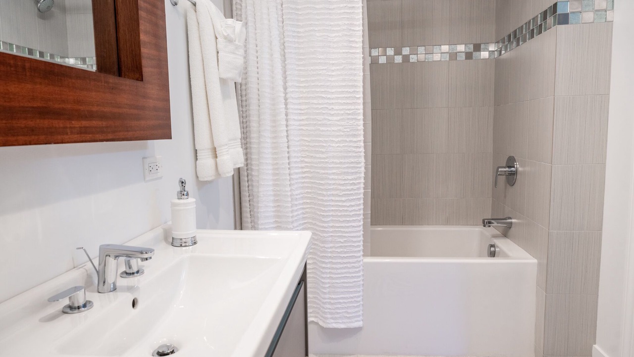 Photo of Bathroom in Long Beach