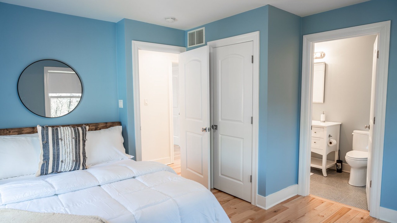 Photo of Bedroom in Long Beach