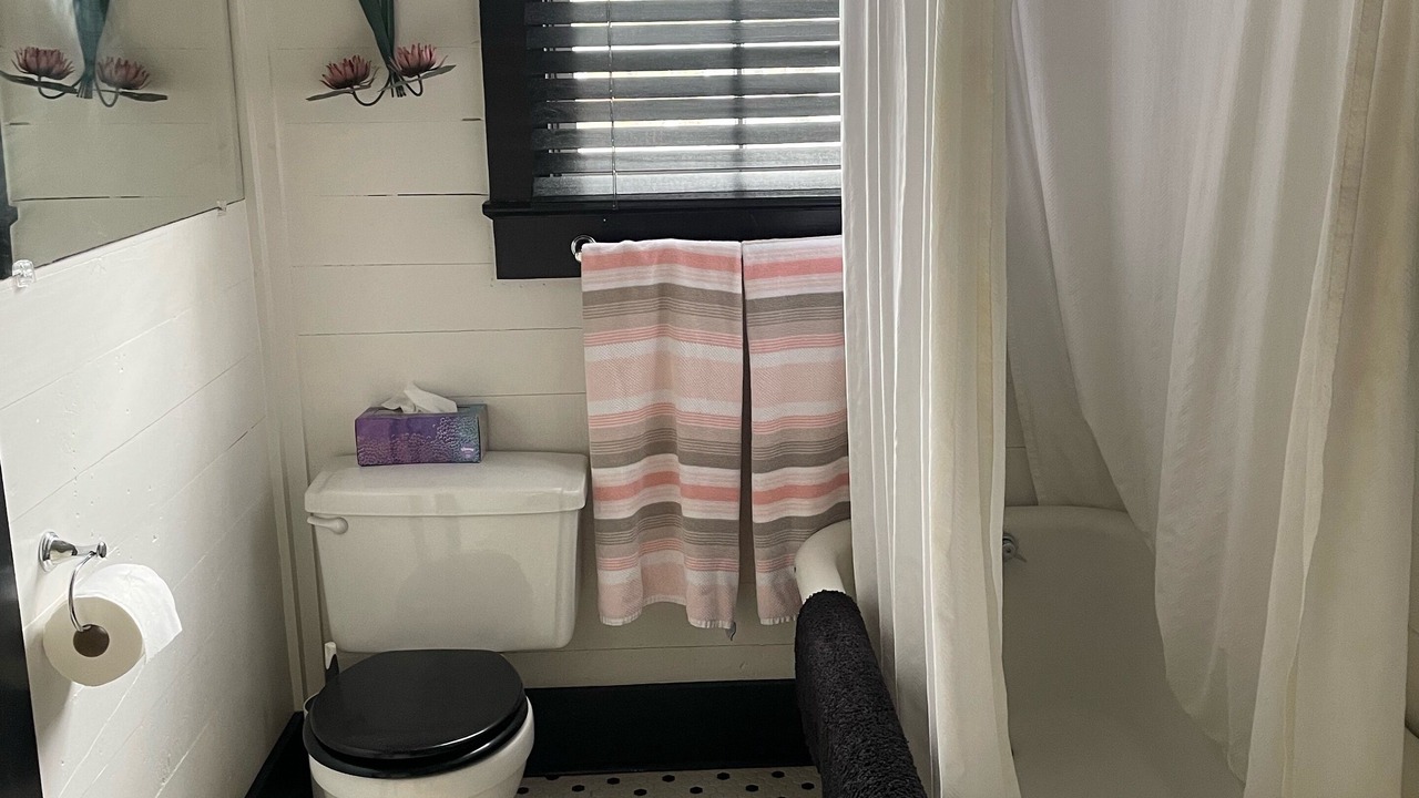 Photo of Bathroom in Breaux Bridge