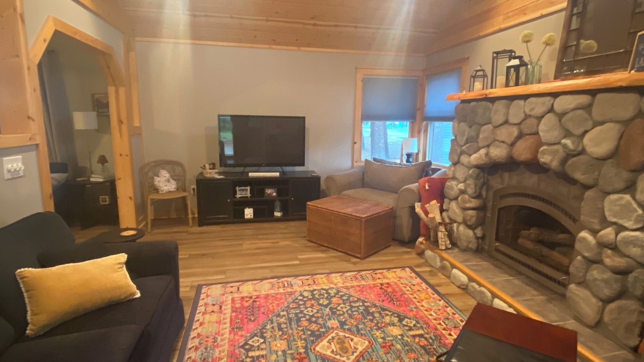 Photo of Livingroom in Lake City