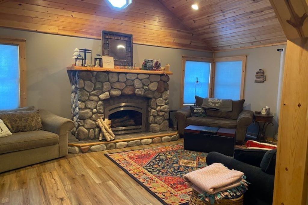 Photo of Livingroom in Lake City