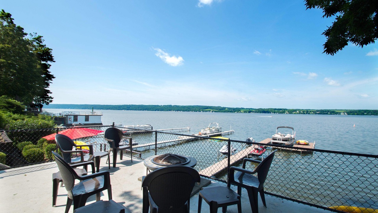 Photo of Patio Balcony in Town of Owasco