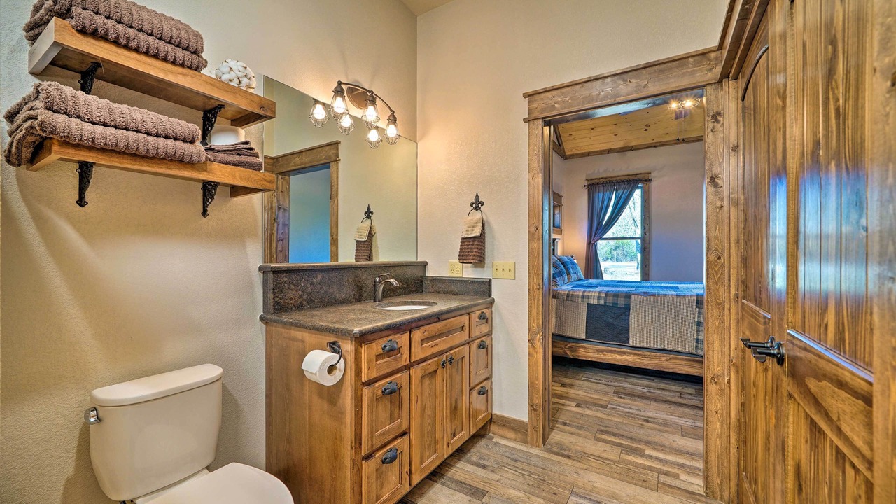 Photo of Bathroom in Whitesboro