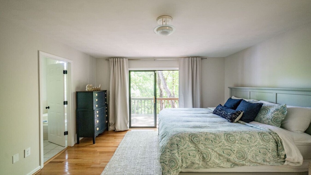 Photo of Bedroom in North Shore