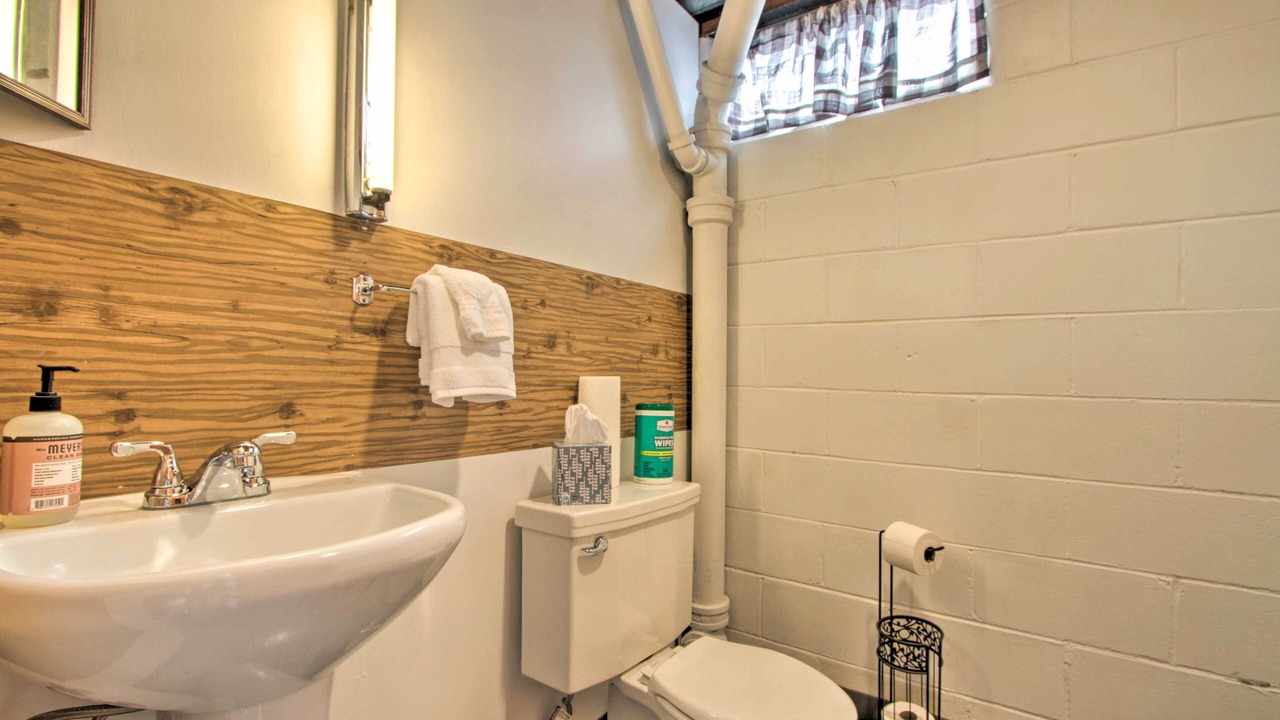 Photo of Bathroom in Postville