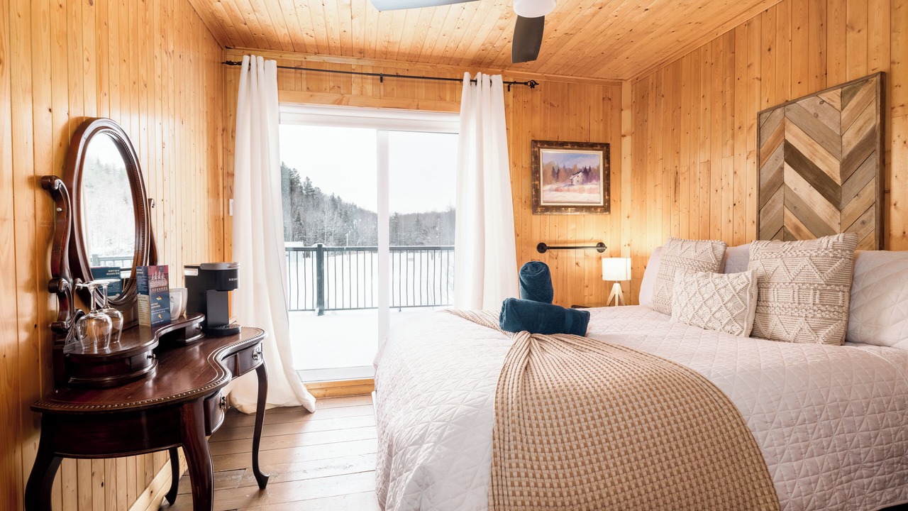 Photo of Bedroom in Mandeville