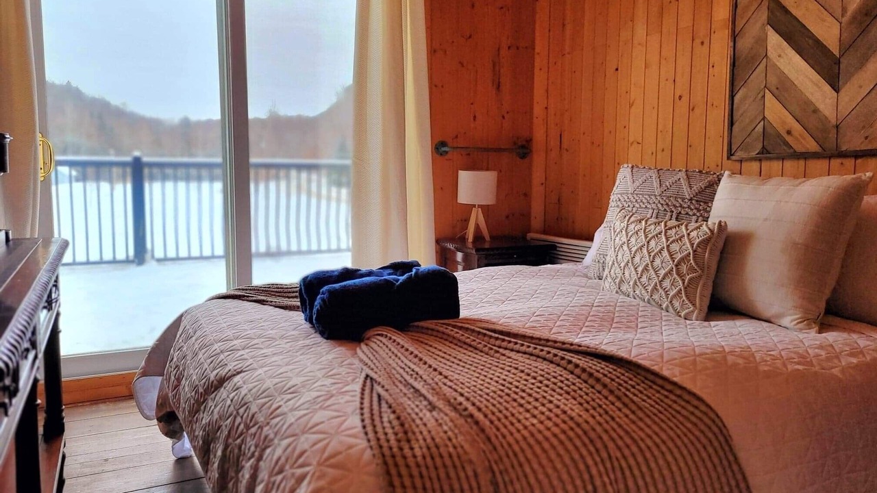 Photo of Bedroom in Mandeville