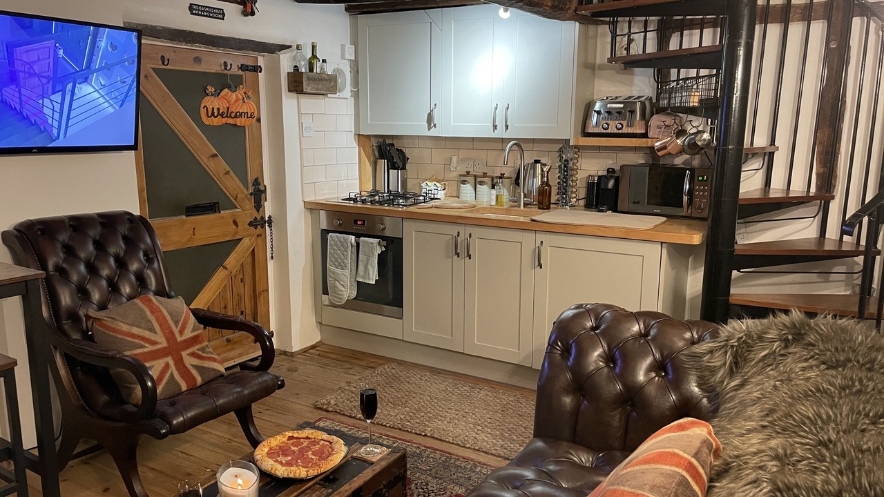 Photo of Livingroom in Halfway House