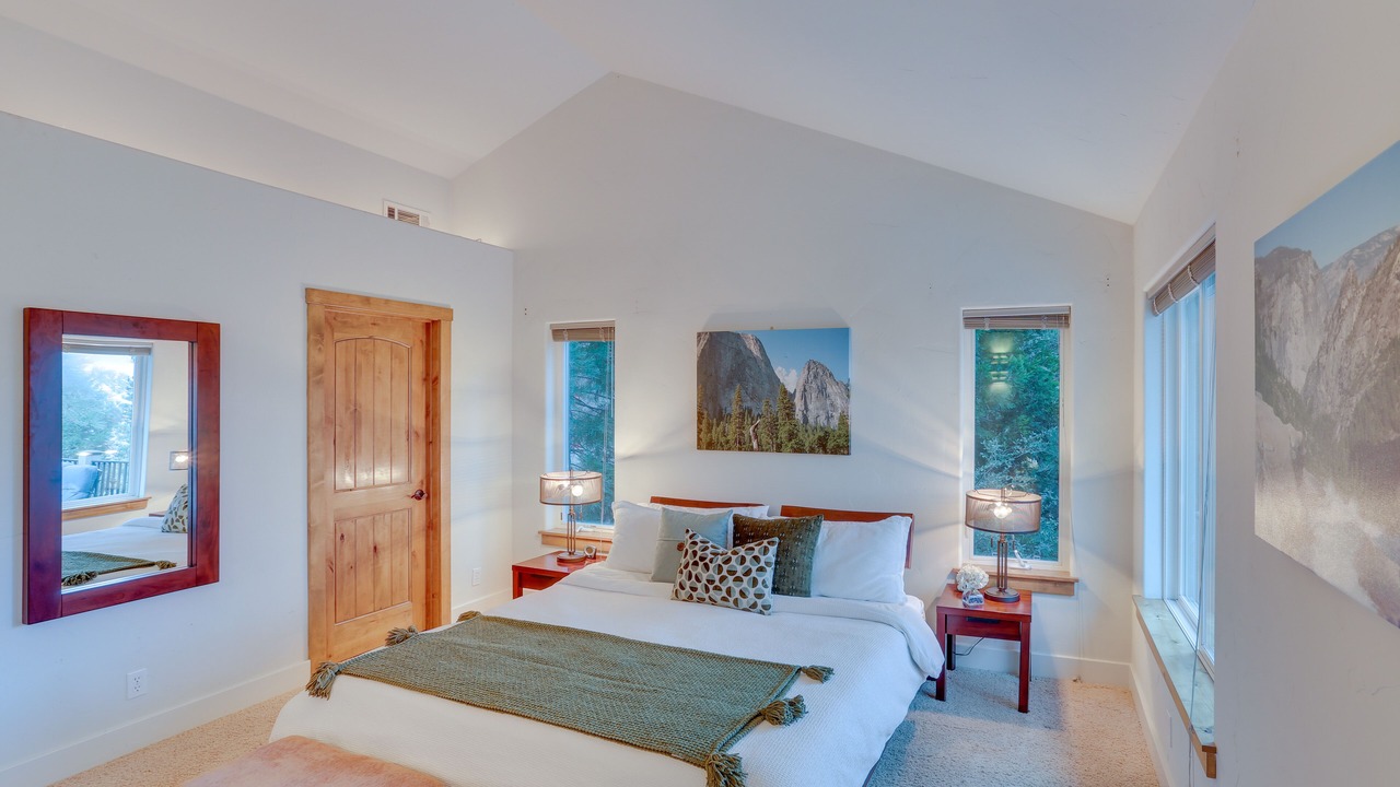 Photo of Bedroom in Blue Jay