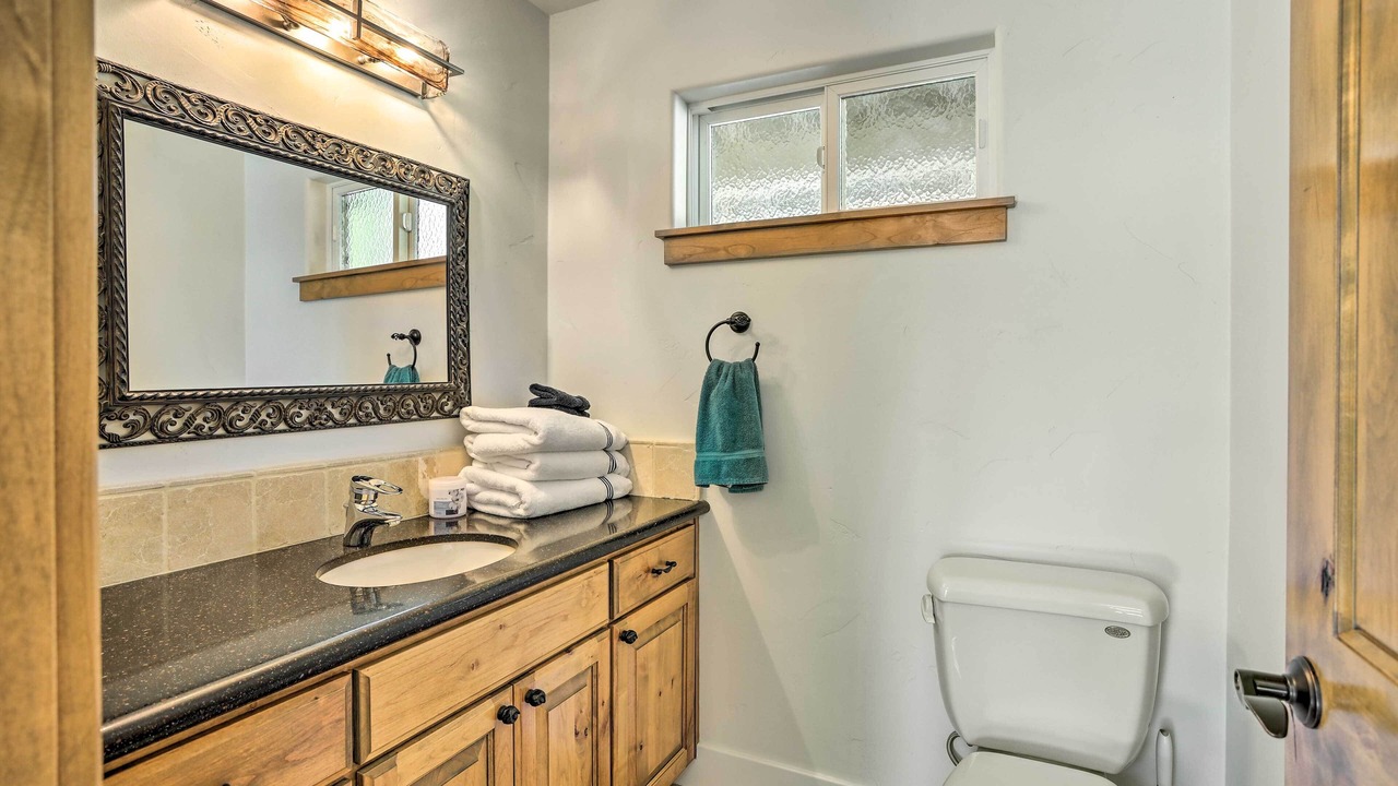 Photo of Bathroom in Blue Jay