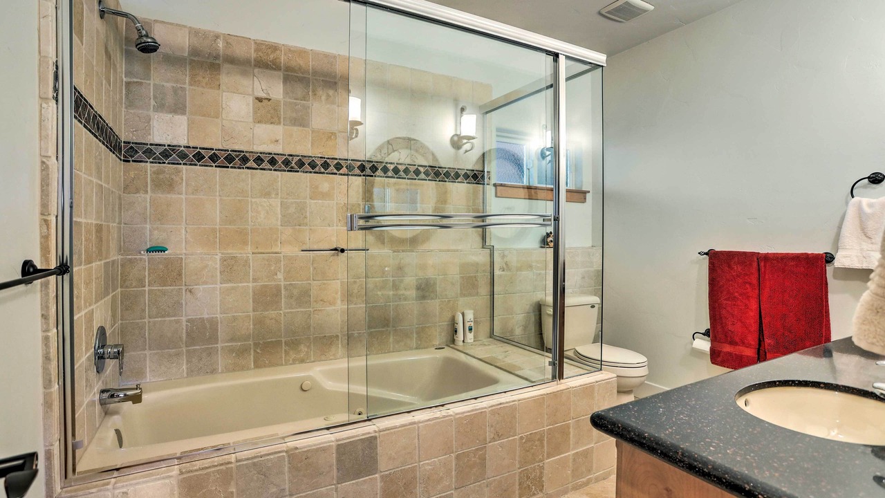 Photo of Bathroom in Blue Jay