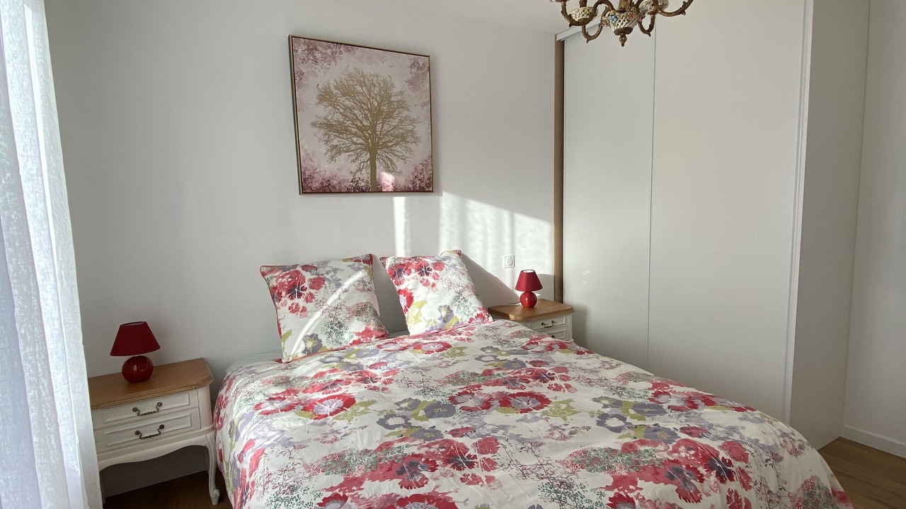 Photo of Bedroom in Baguer-Morvan