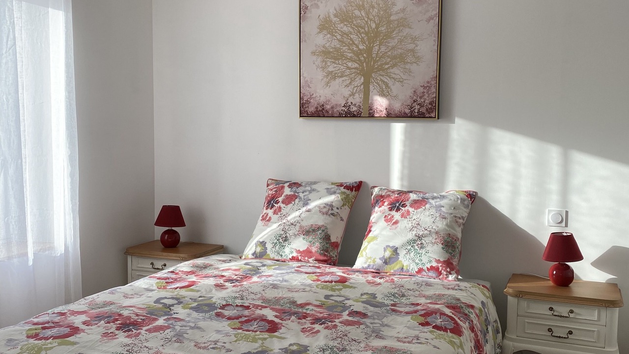 Photo of Bedroom in Baguer-Morvan