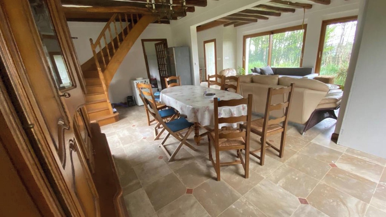 Photo of Livingroom in Mouterre-Silly