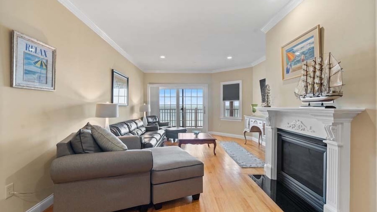 Photo of Livingroom in Falmouth Heights