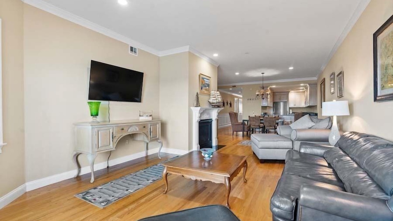 Photo of Livingroom in Falmouth Heights