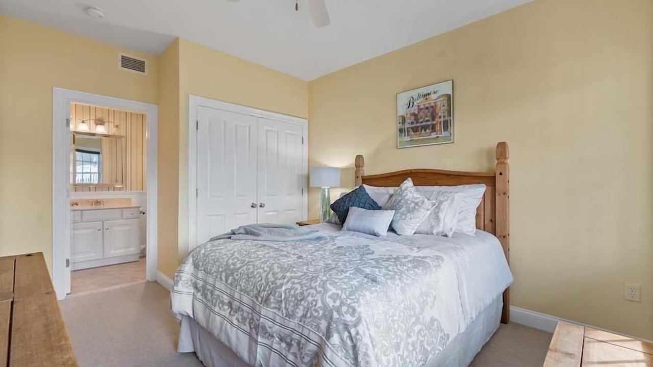 Photo of Bedroom in Falmouth Heights