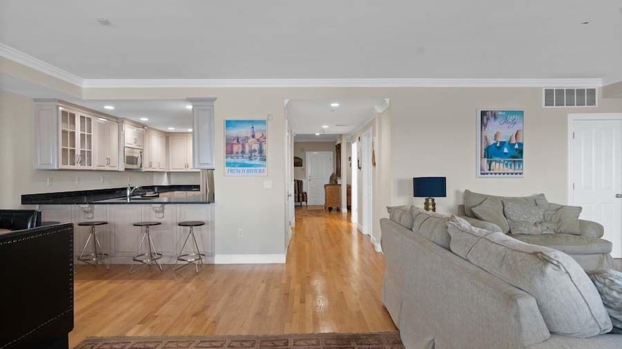 Photo of Livingroom in Falmouth Heights