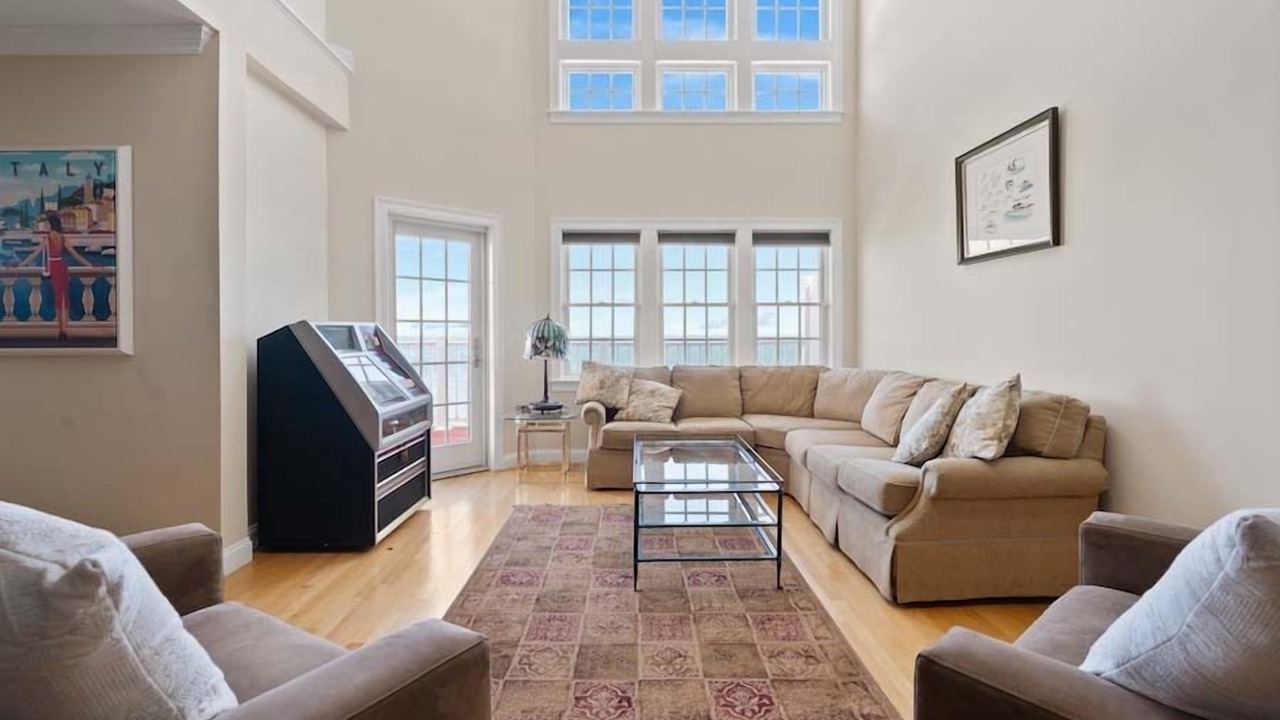 Photo of Livingroom in Falmouth Heights