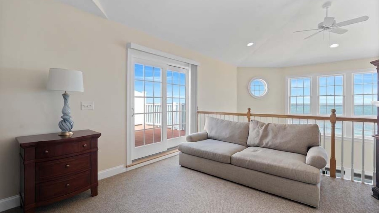 Photo of Livingroom in Falmouth Heights