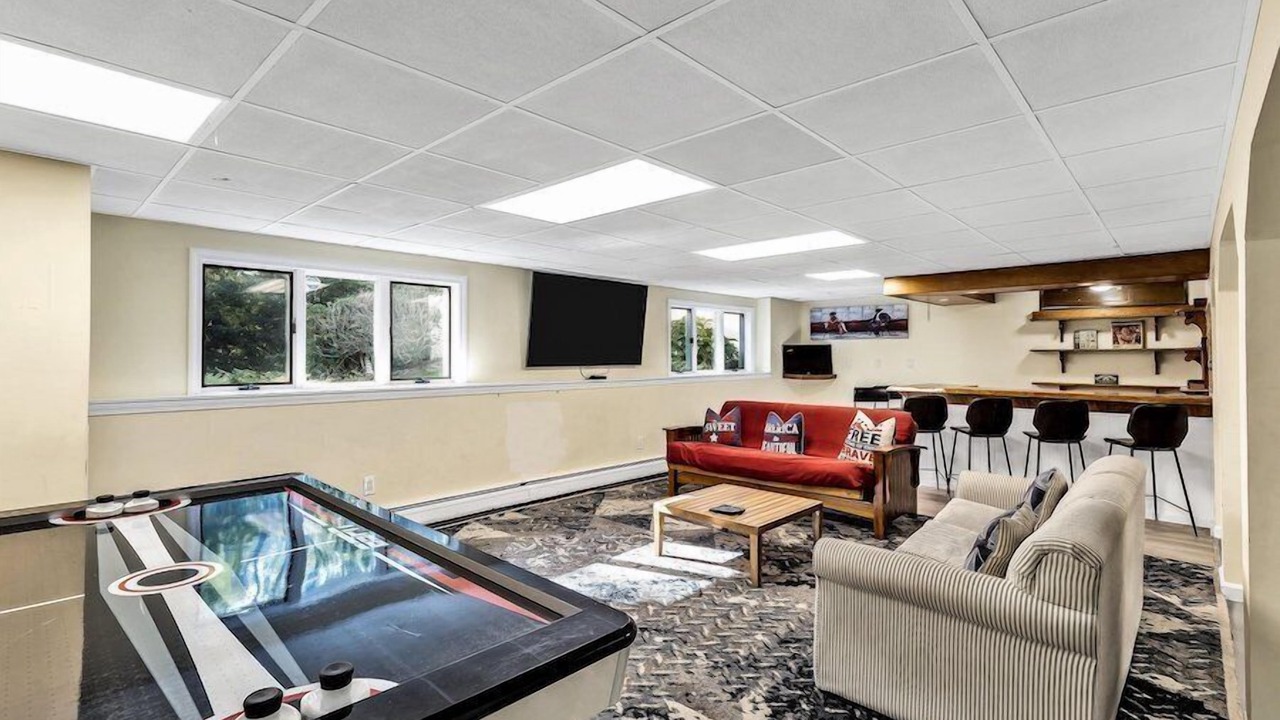 Photo of Bedroom in Centerville