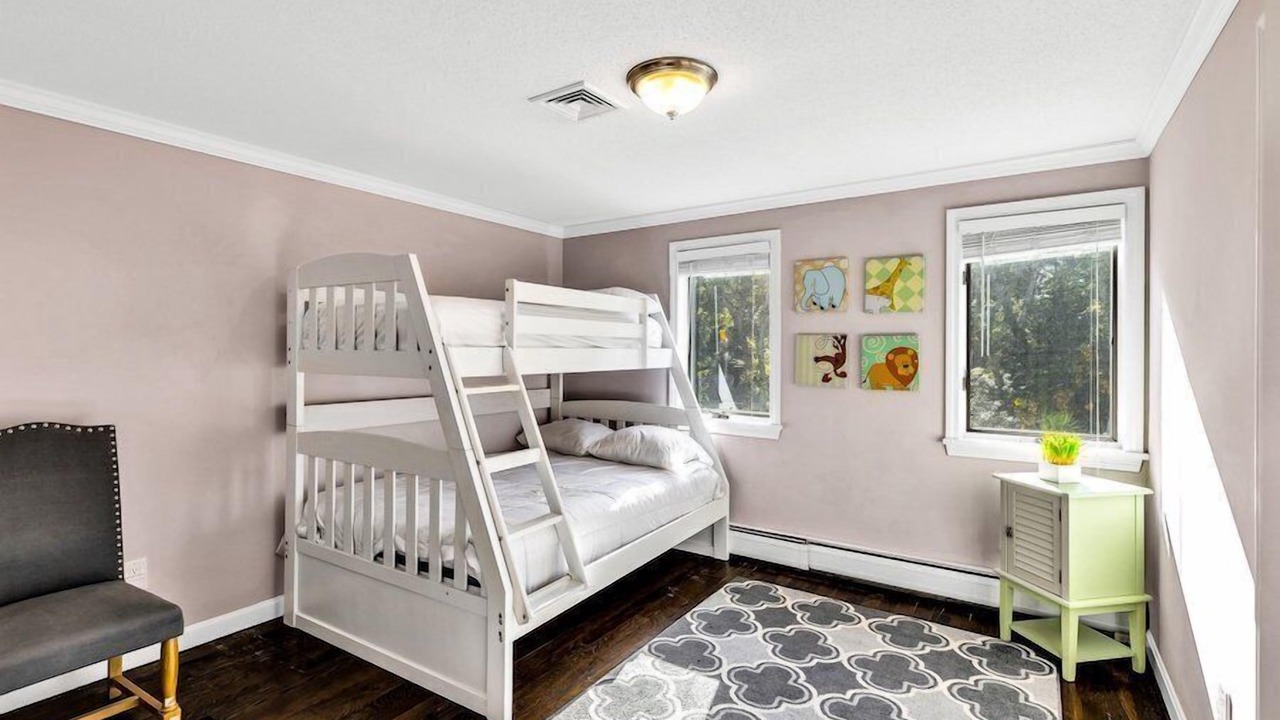 Photo of Bedroom in Centerville