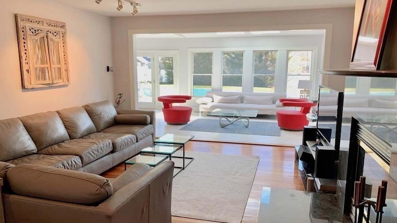 Photo of Livingroom in Falmouth Heights
