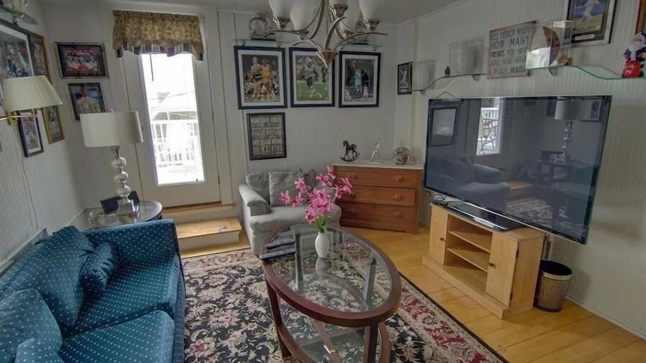 Photo of Livingroom in Falmouth Heights