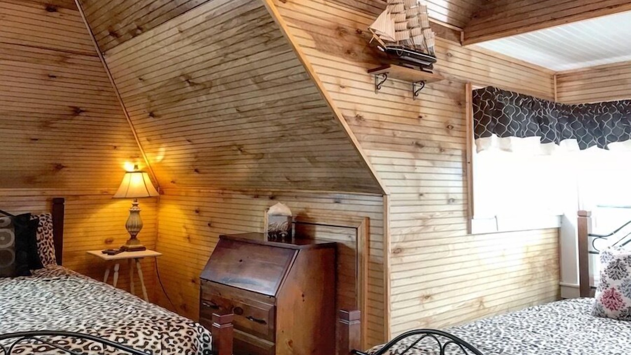 Photo of Bedroom in Falmouth Heights