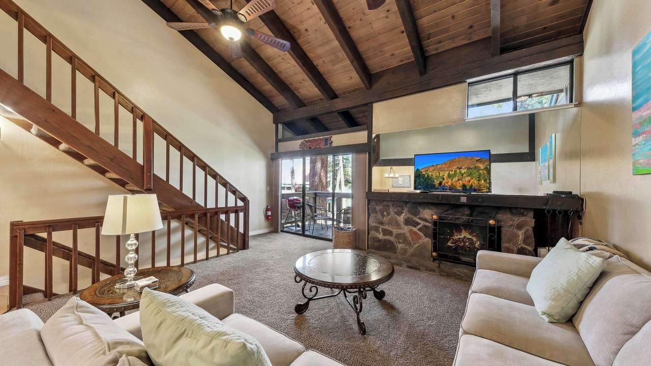 Photo of Livingroom in South Lake Tahoe