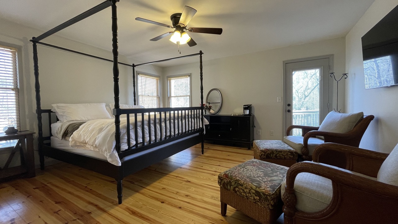 Photo of Bedroom in Douglasville