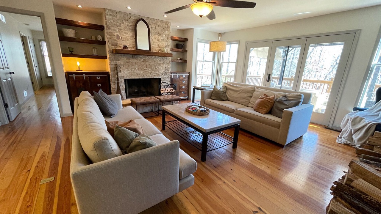 Photo of Livingroom in Douglasville