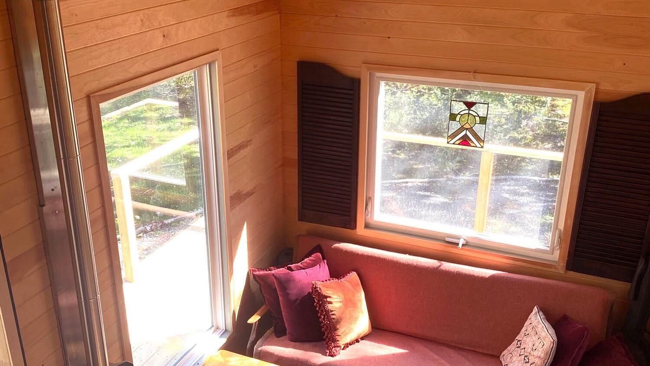 Photo of Livingroom in Glenville