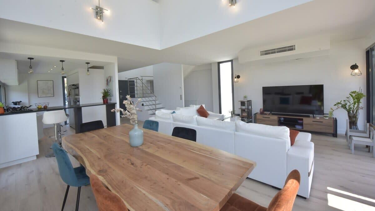 Photo of Others in Saint-Jean