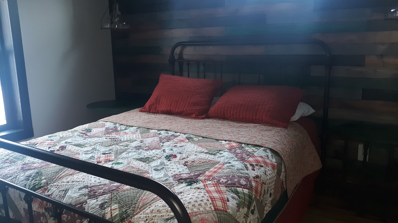 Photo of Bedroom in Kane