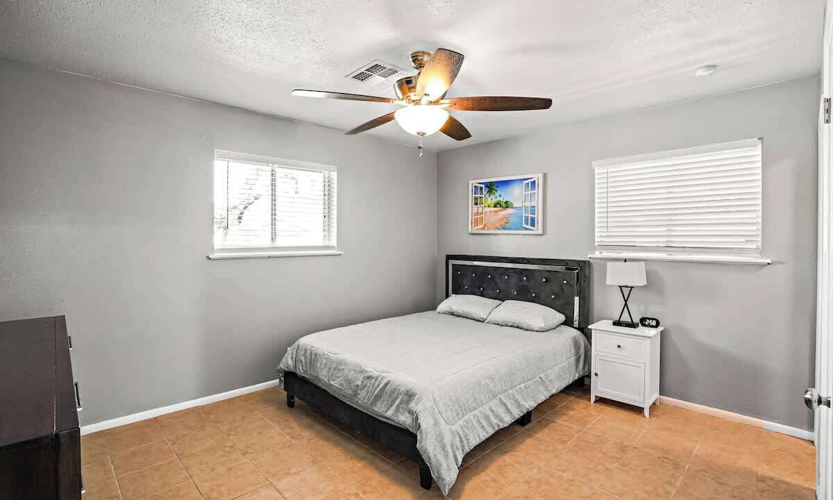 Photo of Bedroom in South Side