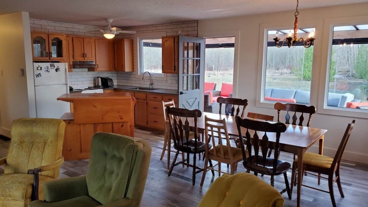 Photo of Bedroom in Colpoys Bay