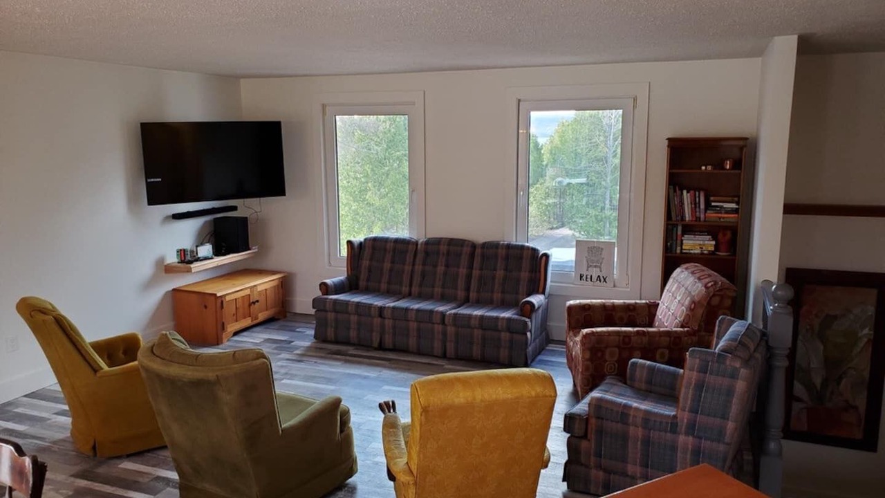 Photo of Bedroom in Colpoys Bay