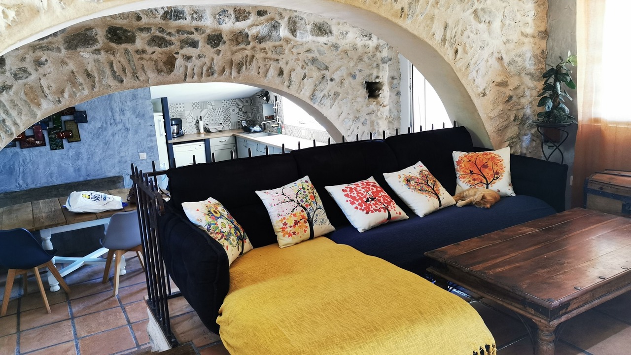 Photo of Livingroom in Opoul-Perillos