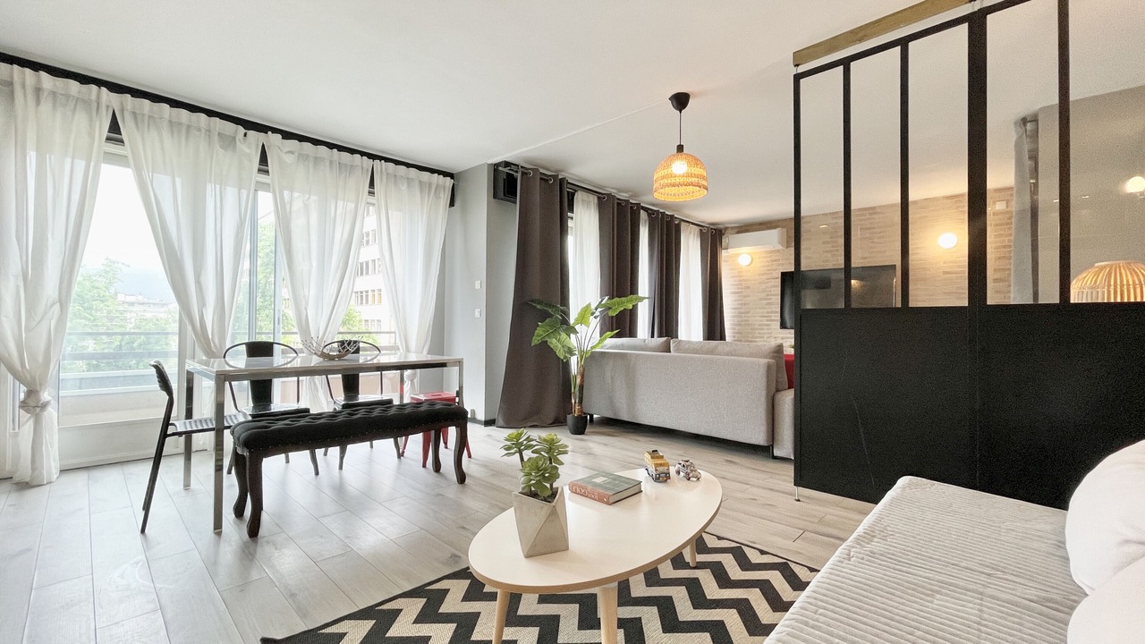 Photo of Livingroom in Quartier Exposition-Bajatiere