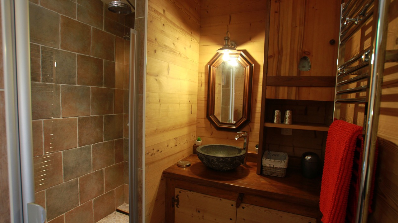 Photo of Bathroom in Saint-Pierre-d'Albigny