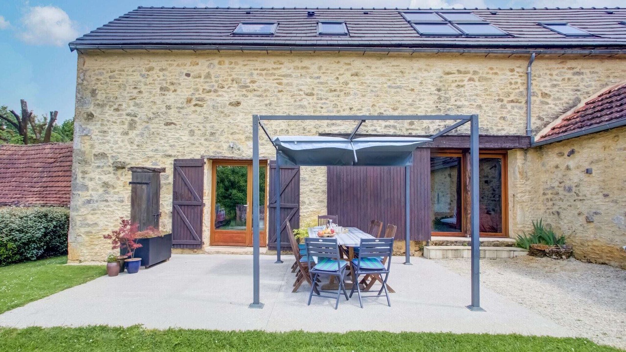 Photo of Outdoor in Jayac