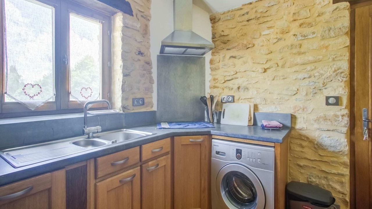 Photo of Others in Jayac