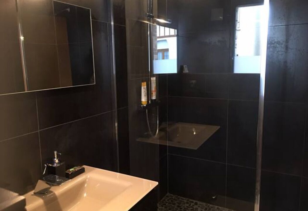 Photo of Bathroom in Coutures
