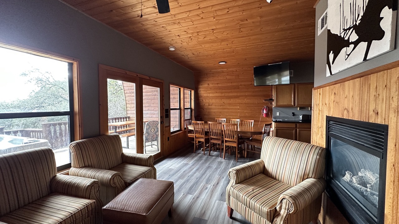 Photo of Livingroom in Canyon Lake