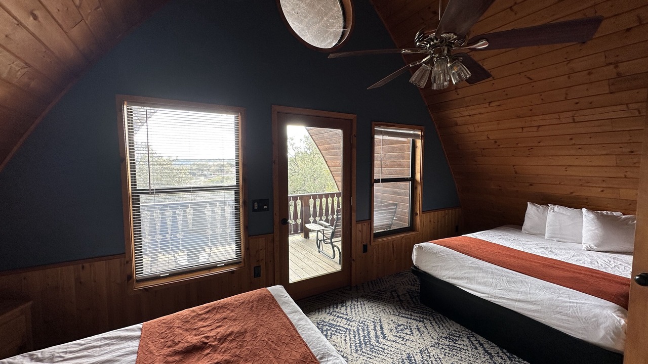 Photo of Bedroom in Canyon Lake