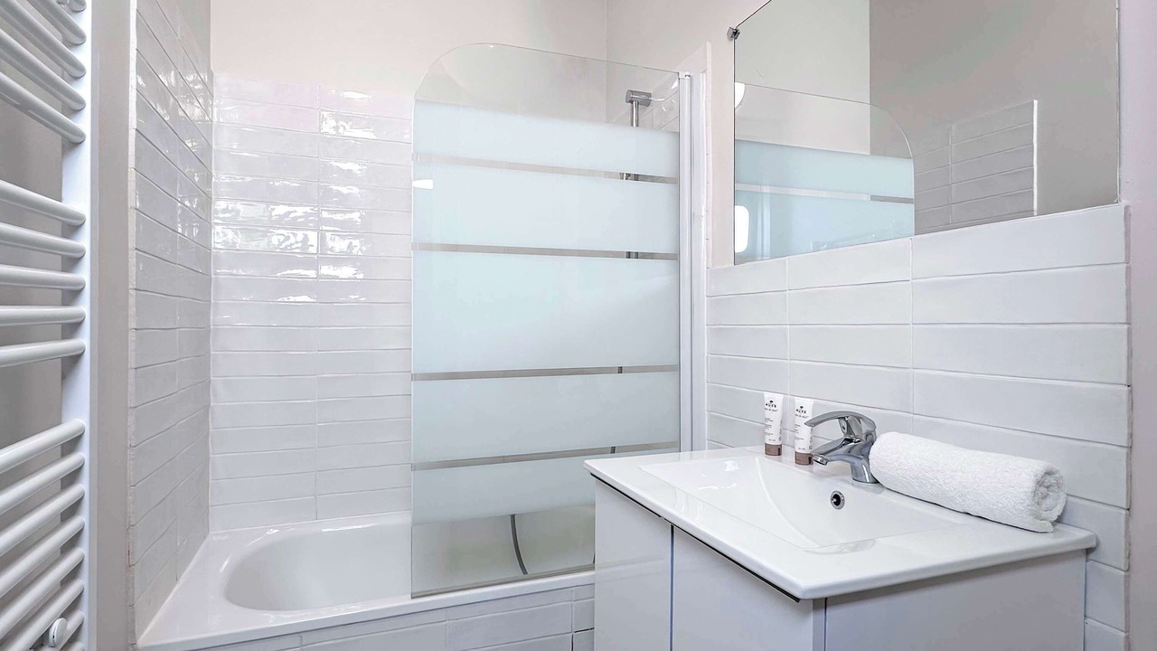 Photo of Bathroom in 15th Arrondissement