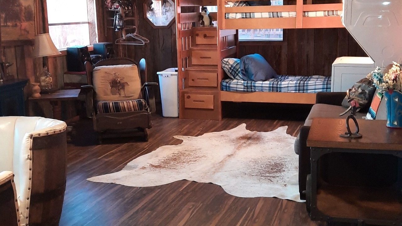 Photo of Livingroom in Lafayette County